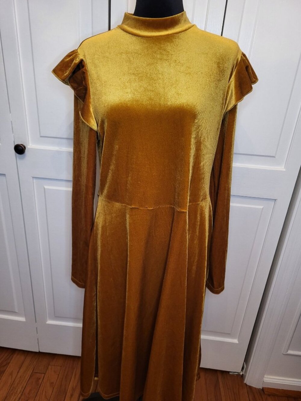 Gold Velour Mock Neck Midi Dress XL Stretch Ruffles Fall Regency Wedding Guest